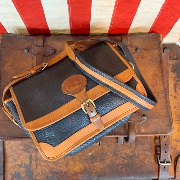 Dooney & Bourke Handbags - VTG Dooney & Bourke Large Surrey Equestrian R95